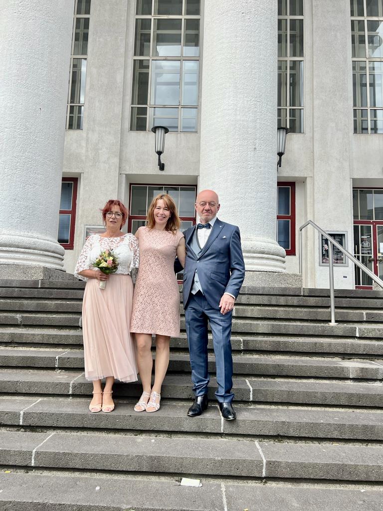 ea35e6fb-d9d3-483c-b2ff-d452800c4508